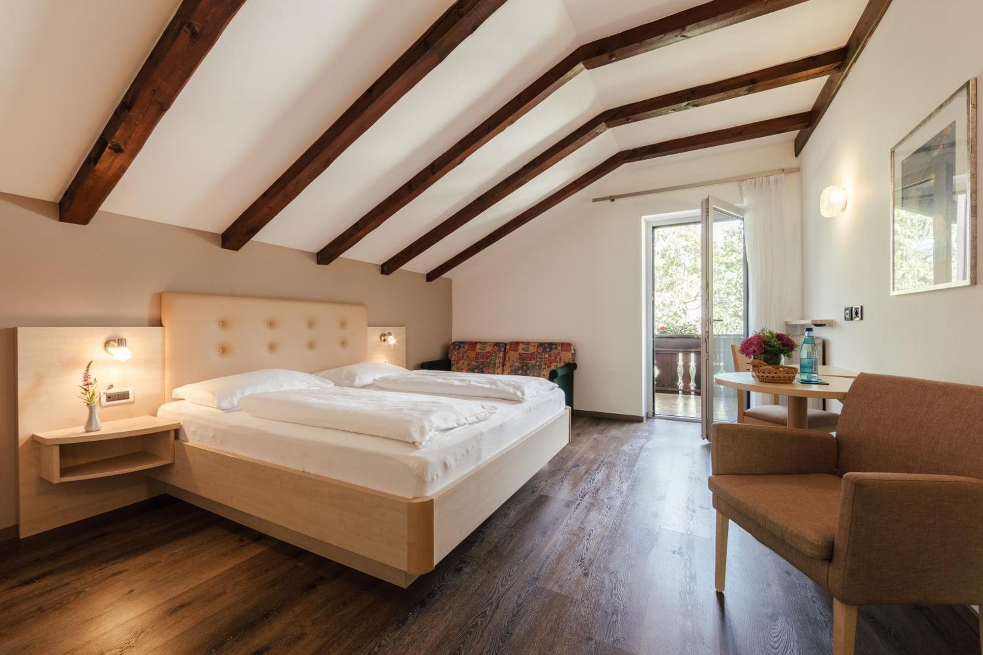 Hotel Garni Sirmian Merano Quarto foto